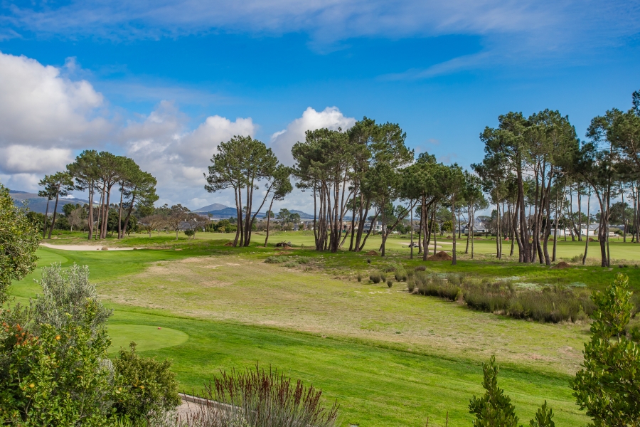 4 Bedroom Property for Sale in Pearl Valley at Val de Vie Western Cape